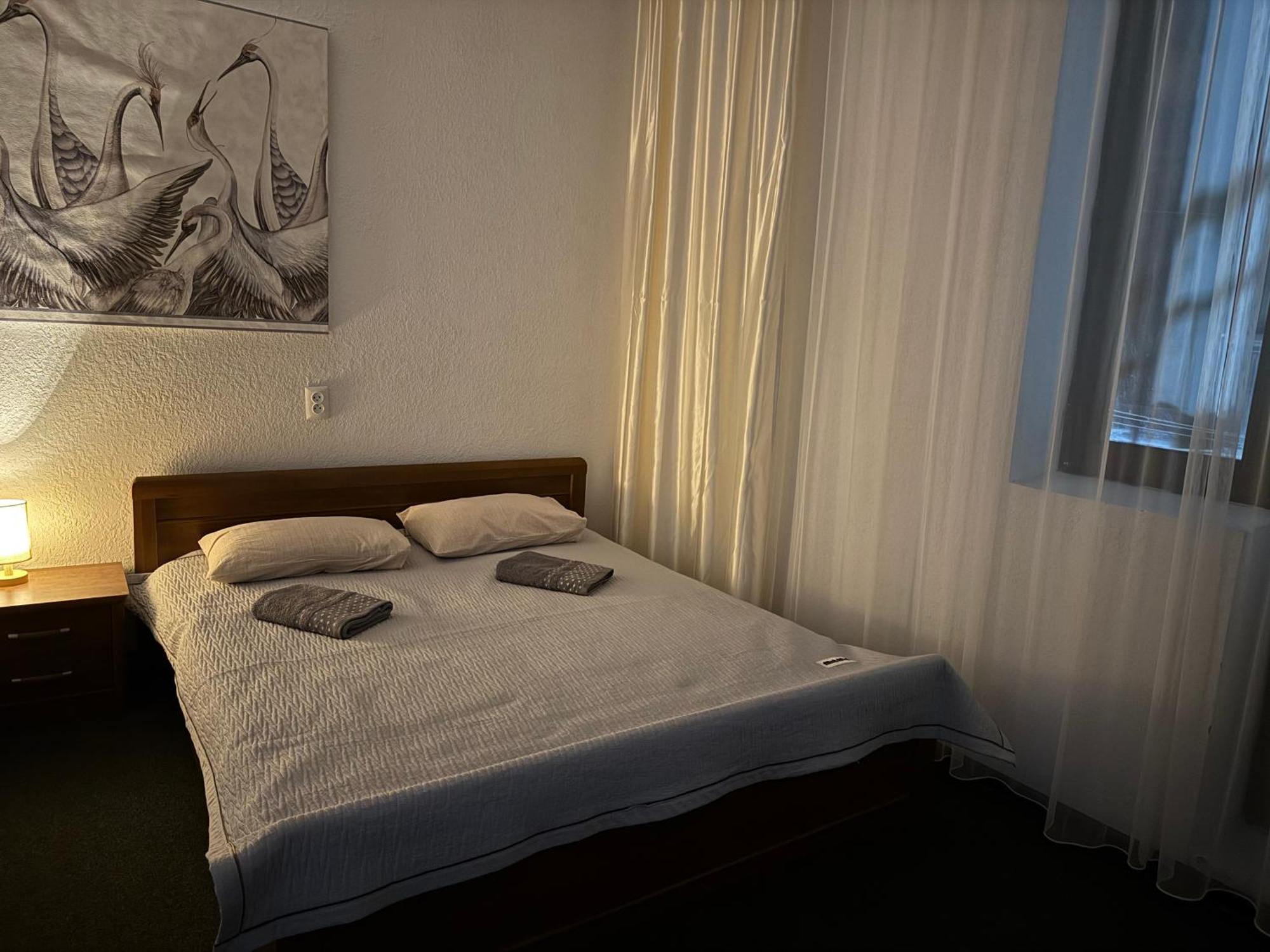 Wings Art Hotel Cholponata Buitenkant foto
